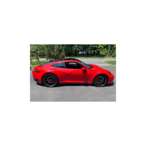 Porshe Taycan Cross Turismo avec un style robuste et une alimentation entièrement électrique - Product Image 6