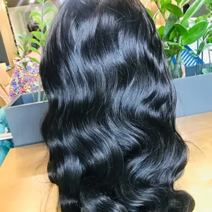 Itens quentes! Lace Frontal Wig Ondulado Natural Preto Cor # 1b Raw Cabelo Humano Atacado da Fábrica no Vietnã