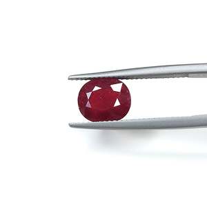 Pierre précieuse rubis naturel non traité de qualité AAA, 4,06 carats, taille ovale octogonale, rouge tourmaline fin, certifié IGI, pour utilisation en accessoire de bijouterie - Product Image 4