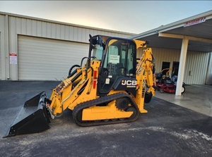 รถตักล้อยาง JCB 1CX ดีเซลรุ่นใหม่ทรงพลัง สำหรับงานหนัก รถขุดตักดินขนาดกะทัดรัด รถตักตีนตะขาบอเนกประสงค์ เครื่องยนต์สำหรับงานดิน - Product Image 6