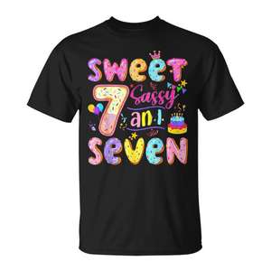Camiseta personalizable para el séptimo cumpleaños de niñas: Sweet Sassy & Seven Girls, camiseta promocional para niñas de siete años - Product Image 1