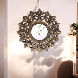 El elegante espejo vintage con marco adornado agrega un encanto sofisticado a la decoración del hogar, perfecto para la entrada o la sala de estar - Product Image 2