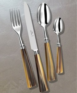 Ensemble de couverts en acier inoxydable avec manche court, taille et forme personnalisées, design élégant pour la cuisine, les mariages, les événements et les cadeaux - Product Image 3