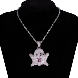 Collar de Hip Hop Personalizado con Colgante de Fantasma de Dibujos Animados con Diamantes de Alta Gama, Moissanita y Acabado en Oro y Plata - Product Image 2