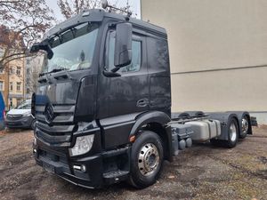 Camión Mercedes-Benz ACTROS 2546 Diésel 6x4 Transmisión AUTOMÁTICA Euro 6 Capacidad de Carga 1-10t Volante a la Izquierda - Product Image 2