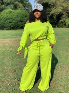 TOPSRANI Ensemble décontracté unisexe d'hiver imprimé uni 2 pièces, sweat-shirt ample à manches longues, pantalon de survêtement à jambes larges, coupe-vent - Product Image 5