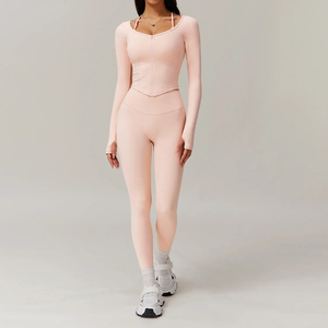 Conjunto de Yoga - Ropa Deportiva sin Costuras de 2 Piezas, Leggings de Fitness, Sujetador Deportivo de Manga Larga, Ropa Deportiva Atlética, Pantalones Cortos - Product Image 6