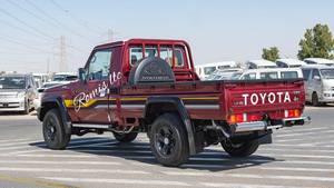 รถมือสอง Toyota Land Cruiser 79 Pickup 5 ประตู 5 ที่นั่ง SUV 8 สูบ 4.5L ดีเซล เกียร์ธรรมดา พวงมาลัยซ้าย เบาะผ้าสีเข้ม ปี 2020 จากเจ้าของคนแรก - Product Image 4