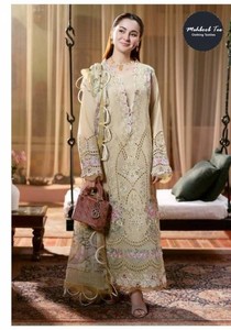 Vente en gros de salwar kameez pakistanais modernes, exquisement brodés, tissus de qualité supérieure, artisans qualifiés de Surat, été et hiver - Product Image 4