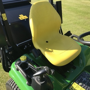 Tondeuse à gazon d'occasion Johnn Deere X950R à vendre Tondeuse commerciale diesel avec collecteur d'herbe et entraînement hydrostatique - Product Image 2