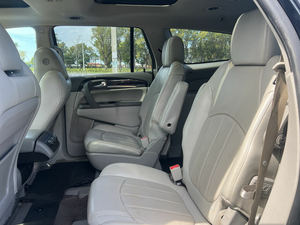 USADO 2017 BUICK ENCLAVE PIEL FWD OPCIÓN COMPLETA LISTO PARA ENVÍO - Product Image 4