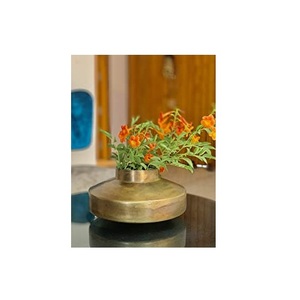 Vase à fleurs en métal, Style tendance, Design moderne, Vase de finition coloré, parfait pour le côté du lit de mariage, vente en gros - Product Image 3