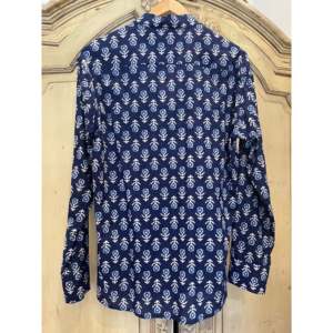 Camisa de Chifón Holgada para Mujer, Estampado Floral Índigo Oscuro, Logotipo Bordado, Botones, Estilo Casual Occidental, Tallas XL, Primavera Otoño - Product Image 5