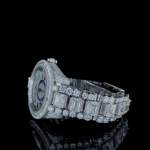 Montre en diamant moissanite à la mode pour hommes et femmes, accessoire élégant personnalisé pour les fêtes, le travail et le quotidien - Product Image 4