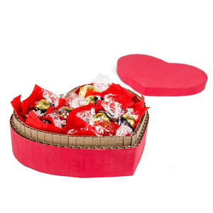 KAKA Set di Scatole Regalo Rigide in Cartone con Stampa in Lamina d'Oro, a Forma di Cuore con Rose di Velluto Fatte a Mano, per Caramelle - Product Image 2