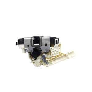 ตัวล็อคด้านหน้าขวาเมอร์เซเดส เอ-คลาส ซีรีส์(W176) A1667200435 (12>18) - Product Image 4