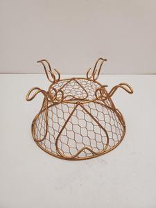 Bol décoratif en métal minimaliste, idéal pour la table à manger familiale, décoration élégante pour la maison et salon moderne - Product Image 4