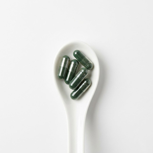 كبسولات سبيرولينا عضوية طبيعية من الطحالب الزرقاء الخضراء، غذاء فائق لدعم المناعة وإزالة السموم والطاقة وصحة مضادة للأكسدة - Product Image 3