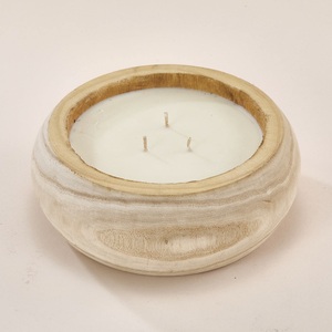 Candelabros de madera en forma de corazón Candelabros artesanales sostenibles - Product Image 3