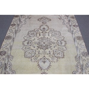 พรมวินเทจตุรกีขนาดใหญ่ 5.5x9.6 ฟุต สีขาวน้ำตาล ลายต้นไม้และพืช - Product Image 5