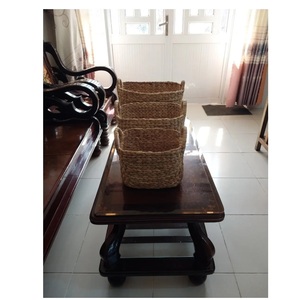 Paniers et bacs de rangement faits à la main en jacinthe d'eau écologique carrée vintage avec poignées du Vietnam Boîtes de rangement pour la maison - Product Image 3