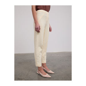Pantalon femme BGN coupe carotte avec taille élastique, confortable et élégant, modèle S24P284 - Product Image 4