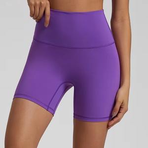 Pantalones cortos de yoga deportivos negros y naranjas ajustados de tres puntos de cintura alta para mujer, 21 colores, nuevo estilo para mantequilla suave - Product Image 1