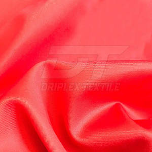 Dernier modèle de vêtements de fitness pour hommes Rash Guard à manches longues de couleur personnalisée avec logo personnalisé - Product Image 6