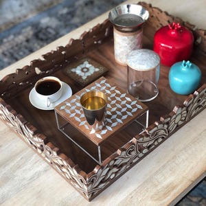 ถาดเสิร์ฟอะคริลิคฝังมุกอย่างประณีต สำหรับใส่ช็อกโกแลตและของหวานสุดหรู ทำด้วยมือ เหมาะสำหรับเป็นของขวัญในเทศกาลอีดและรอมฎอน - Product Image 4