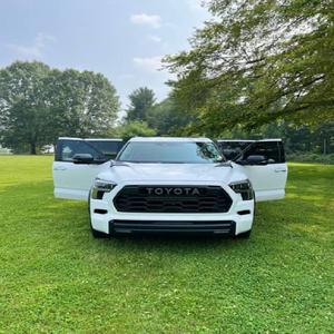TOYOTA SEQUOIA TRD PRO 2023 USADO (LHD/RHD) - Product Image 1