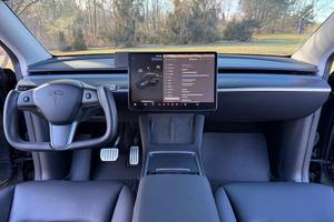 Tesla Model Y Performance 2024 Usado Premium, Doble Motor, Tracción en las Cuatro Ruedas, 279 Millas de Autonomía - Product Image 4