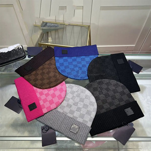 Bonnet brodé personnalisé avec logo Bonnet tricoté à froid Chapeau chaud d'hiver de luxe pour hommes et femmes - Product Image 4