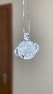 2024สินค้ามาใหม่สร้อยคอแบบใสแนวสตรีทบอยสร้อยแบบไม่สิ้นสุดสไตล์ฮิปฮอปพังค์สำหรับผู้ชายเครื่องประดับที่ทำจากเรซิ่น - Product Image 2