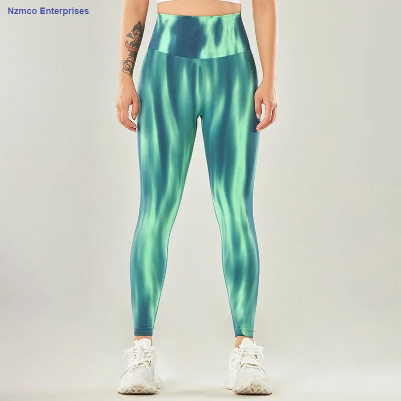 สีเขียว