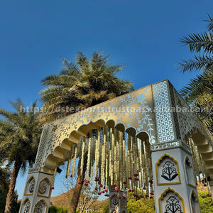 Mariages en plein air Style Jharokha Miroir Mandap Tendance Destination Événements Piliers en bois Mandapam Décorations personnalisées Configuration - Product Image 4