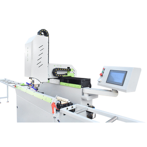 Machine de fabrication de fenêtres et de portes CNC haute puissance et robuste JUNDE pour profilés en PVC/aluminium, centre de perçage et de fraisage, fonctionnement facile - Product Image 6