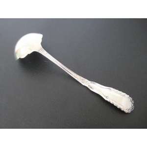 Cuillères de créateur exclusives en métal doré et argenté couverts de qualité supérieure pour salle à manger, cuisine et décoration intérieure sophistiquées - Product Image 1