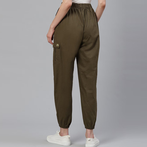 Pantalones de chándal de mujer hechos de material cómodo y transpirable/pantalones de chándal de mujer de diseño personalizado con múltiples bolsillos - Product Image 2