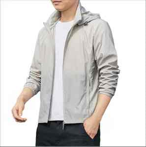 Veste coupe-vent légère à succès pour hommes Meilleure qualité Imperméable Respirante Vêtement d'extérieur pour la randonnée et le port quotidien - Product Image 6