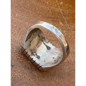 Anillo con Incrustaciones de Plata de Ley y Concha de Ostra Espinosa Hecho por Artesanos Navajo, Joyería Cultural Coleccionable, Talla 9 - Product Image 5
