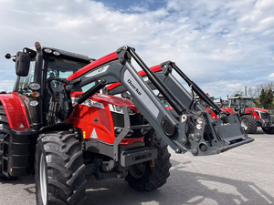 Tractor Usado Massey Ferguson MF 6715S 4WD para Uso Agrícola, Confiable y Listo para Trabajar - Product Image 4
