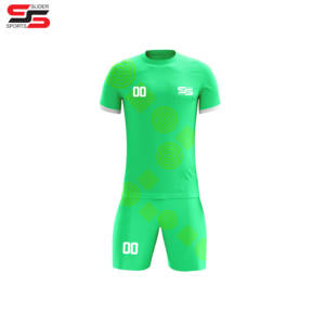 Vêtements de sport personnalisés en polyester à séchage rapide de qualité supérieure vêtements de football pour hommes ensemble d'uniformes maillots de football personnalisés - Product Image 5
