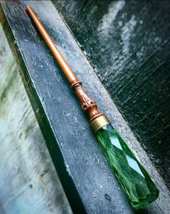 Bâton de marche en bois et résine antidérapant et confortable avec poignée robuste multiforme pour personnes âgées et rééducation - Product Image 5