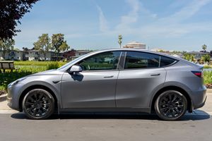 TESLA MODEL Y LONG RANGE AWD 2020 D'OCCASION (LHD/RHD) - Product Image 3