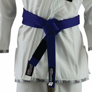 Uniforme d'entraînement d'arts martiaux en coton 100% léger et durable, personnalisé en gros, pour MMA, Karaté, BJJ, séchage rapide et respirant - Product Image 4