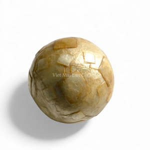 Boule de Pâques en nacre artisanale charmante pour la décoration de table de salon en provenance du Vietnam - Product Image 1