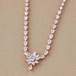 Collier ras de cou tennis en or jaune de luxe 9,09 Ct Moissanite taille baguette effilée Bijoux de fiançailles, d'anniversaire, de mariage et de fête - Product Image 2