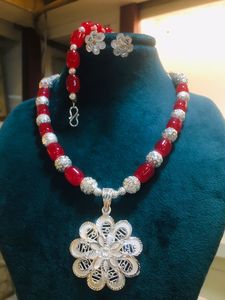 ชุดเครื่องประดับวินเทจชุบทอง 24K สไตล์ดูไบ ต่างหู กำไล หวี เข็มกลัด เครื่องประดับแฟชั่น วัสดุทองแดง - Product Image 2