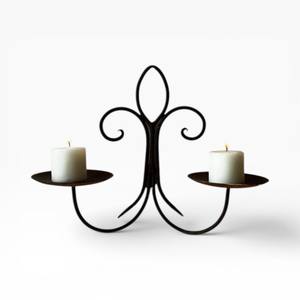 Bougeoir rustique en fer noir à double bras avec motif en spirale pour décoration d'intérieur vintage unique - Product Image 1