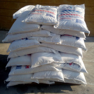 Vente en gros de sel comestible raffiné de qualité royale égyptienne, iodé, solide, sel marin naturel, additifs d'iode, sac de marque privée, 25 kg - Product Image 1